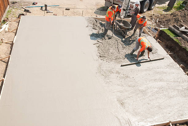 Best Commercial Concrete Services in Cabana Colony, FL